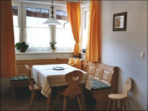 Anton'S Appartements Oetz Zimmer foto
